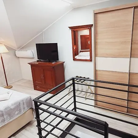 Lena 2 Apartment